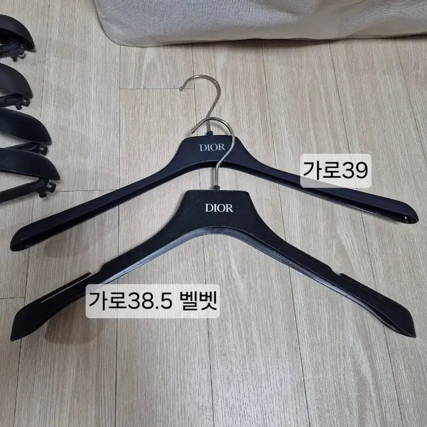 [BUNJANG] Dior Hanger / 디올 옷걸이 개당 만원