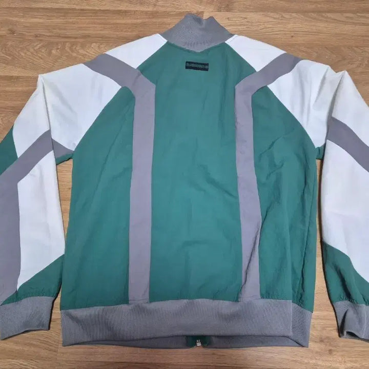 [BUNJANG] Adidas EQT Wind Jacket DH5200 / 아디다스 EQT 윈드 자켓 DH5200 판매