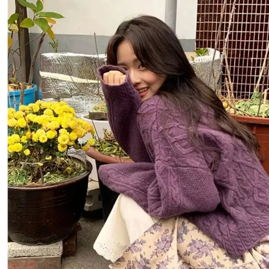 [BUNJANG] Purple Cable Knit Crop Top / 퍼플 크롭 꽈배기 니트
