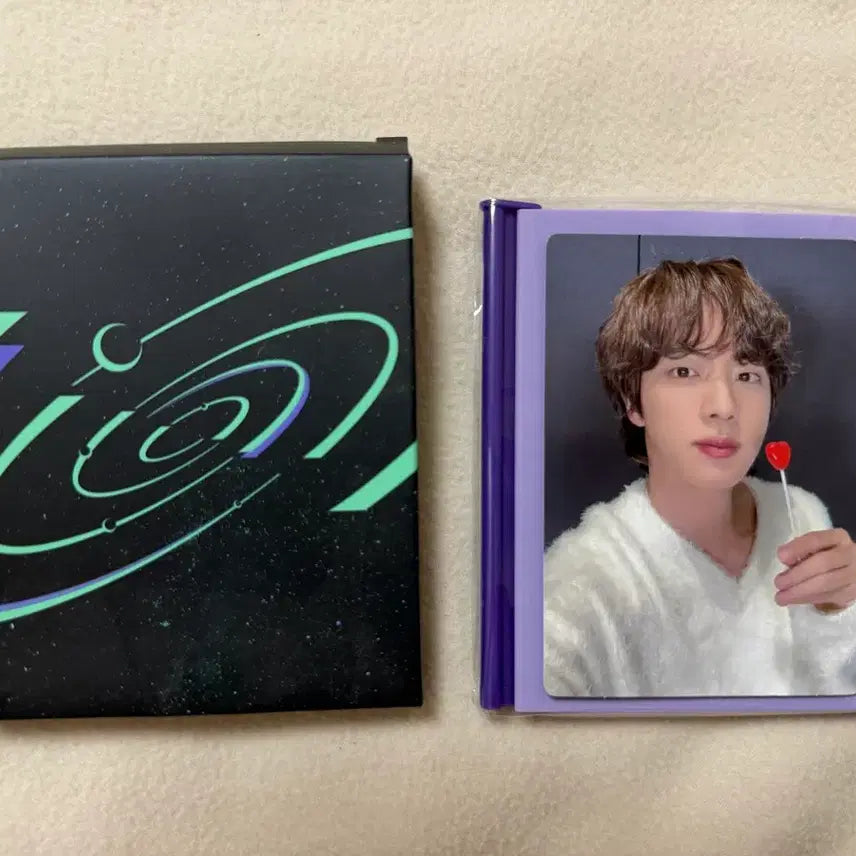[BUNJANG] BTS Jin Photocard from Merch Box 12 / 방탄소년단 BTS 머치박스 12 석진포카만