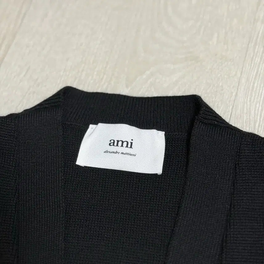 [BUNJANG] Ami Paris Small Heart Logo Wool Cardigan Black S / [정품/무배] 아미 ami 스몰 하트 로고 울 가디건 블랙 S