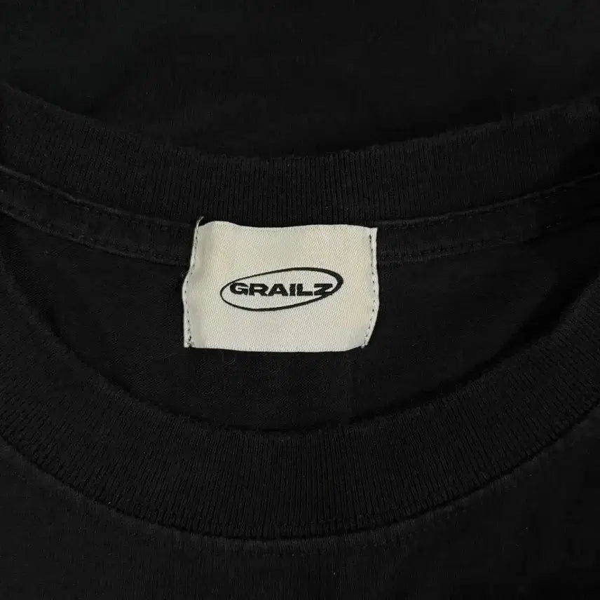[BUNJANG] GRAILZ Black Short Sleeve Round T-Shirt / [F] GRAILZ 그레일즈 블랙 반팔 라운드 티셔츠