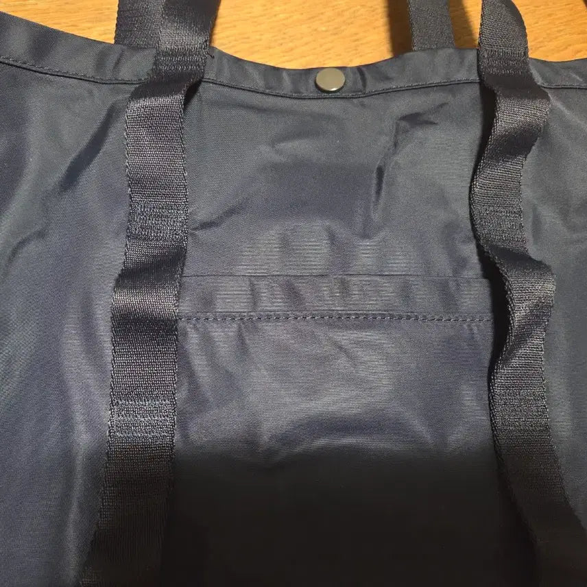 [SOLD OUT] 코스 토트백 나일론