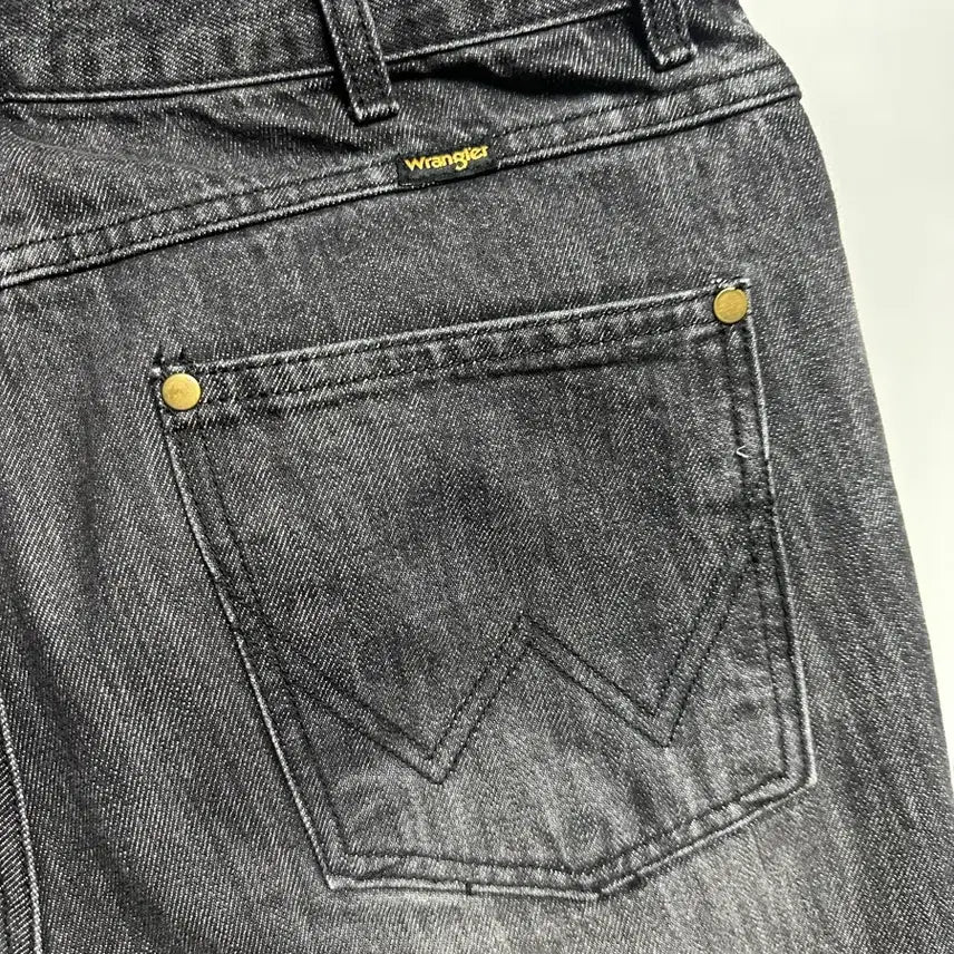 [SOLD OUT] 랭글러 청바지 (32)