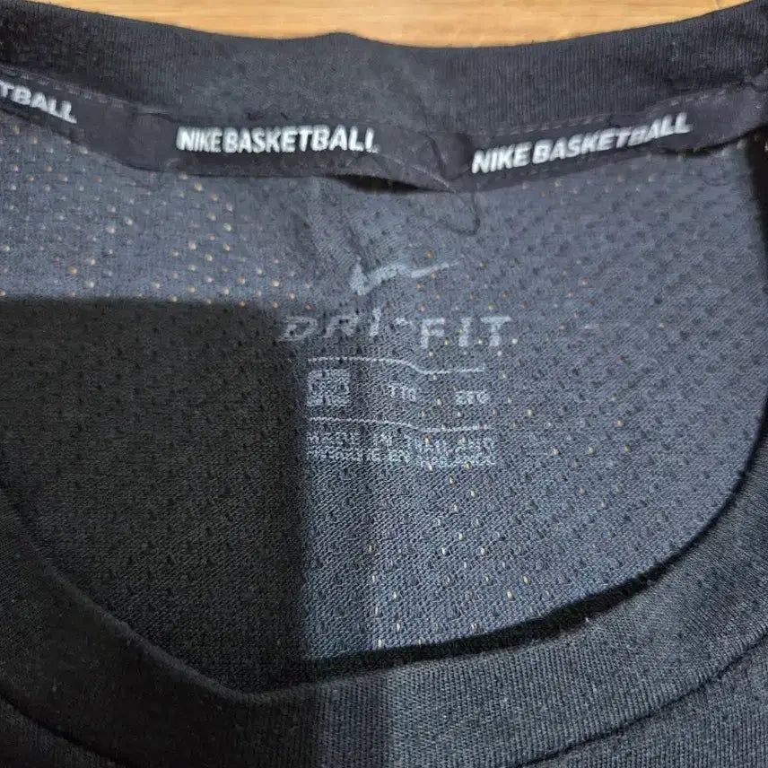 [BUNJANG] Nike Dri-FIT Black Functional Short Sleeve T-Shirt 110 / 나이키 드라이핏 블랙 기능성 반팔티셔츠110