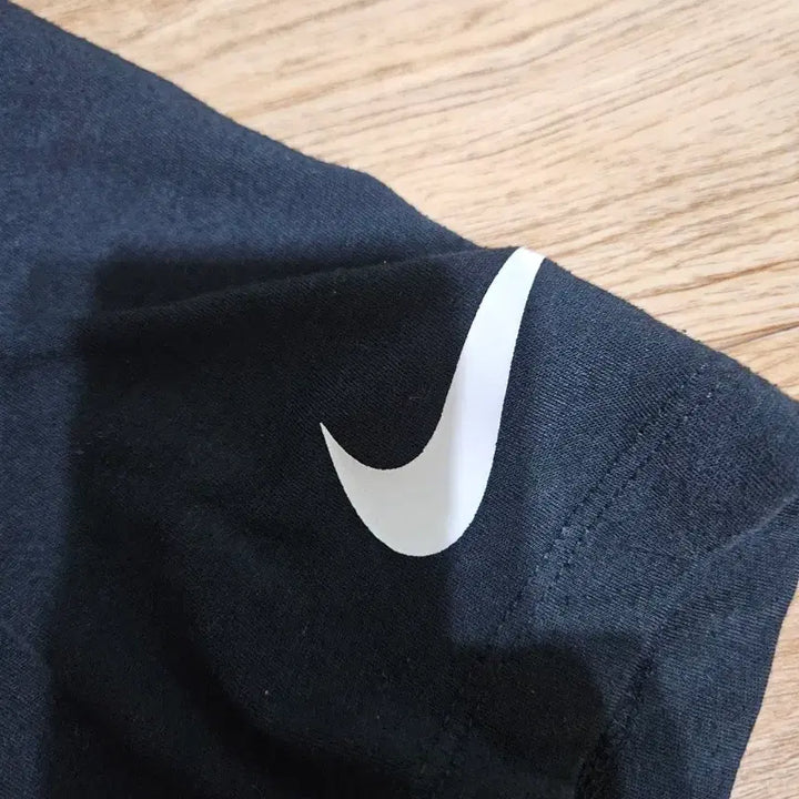 [BUNJANG] Nike Dri-FIT Black Functional Short Sleeve T-Shirt 110 / 나이키 드라이핏 블랙 기능성 반팔티셔츠110