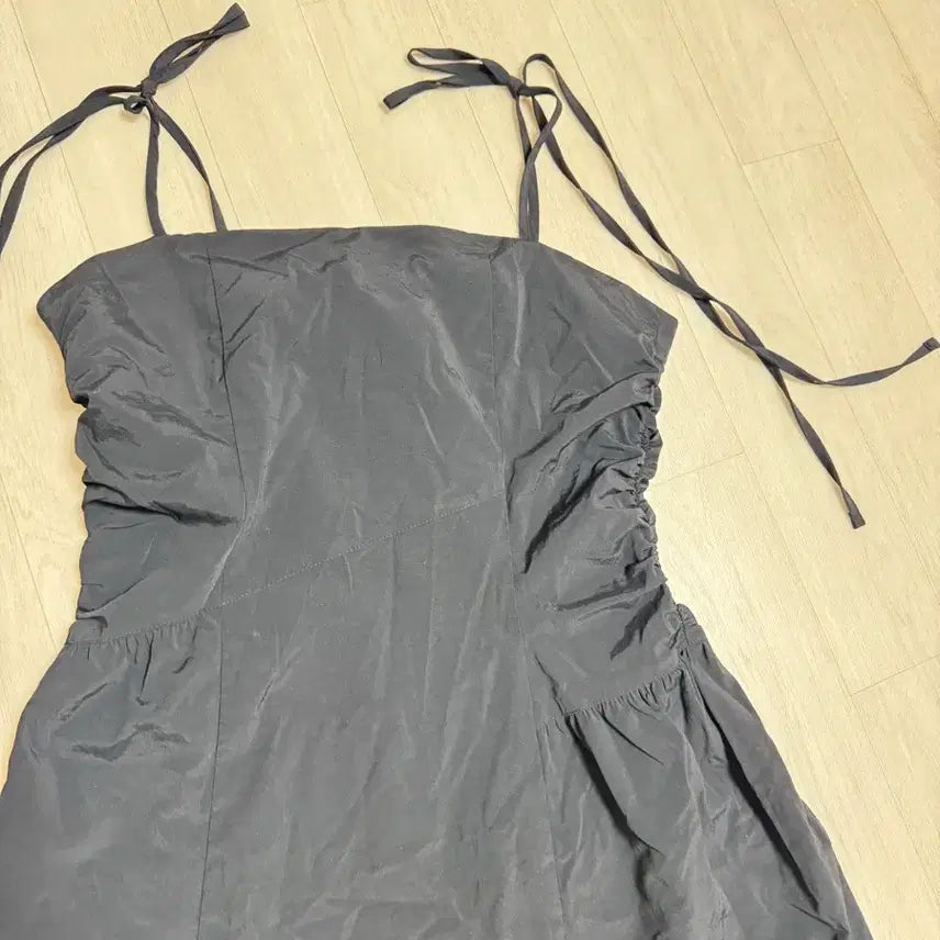 [BUNJANG] Etmont Shirring Dress - Black / 에트몽 셔링 원피스 M
