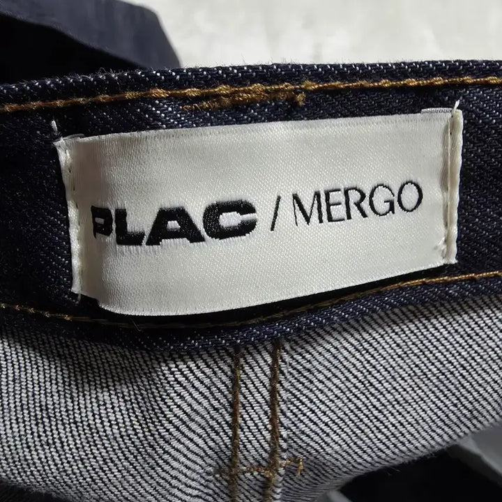 [BUNJANG] Plac Mergo Straight Selvedge Denim Pants / (32)플랙 메르고 스트레이트 셀비지 데님 팬츠