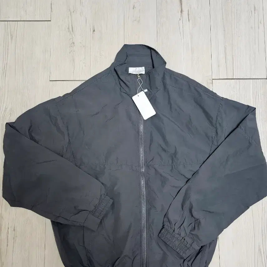 [BUNJANG] WAGEN Windbreaker Jacket (Size 100) / WAGEN 바람막이 (100)