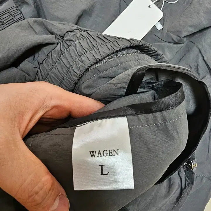 [BUNJANG] WAGEN Windbreaker Jacket (Size 100) / WAGEN 바람막이 (100)