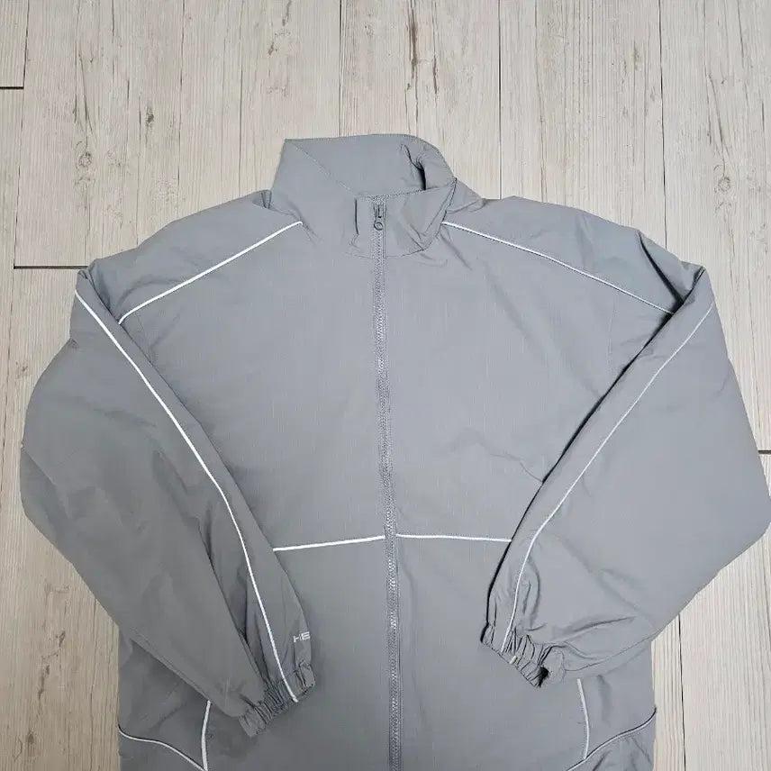 [BUNJANG] HEAD Gray Windbreaker Jacket (Size 100) / 헤드 그레이 바람막이 (100)