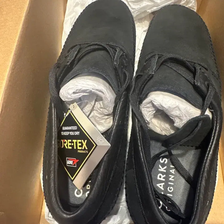 [BUNJANG] Clarks Weaver Gore-Tex Shoes / 클락스 위버 고어텍스 42사이즈