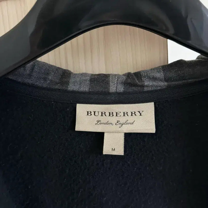[BUNJANG] Burberry Clarendon Hoodie Zip-up Black / M 버버리 클라렌든 후드 집업 블랙 Clarendon 클레이든