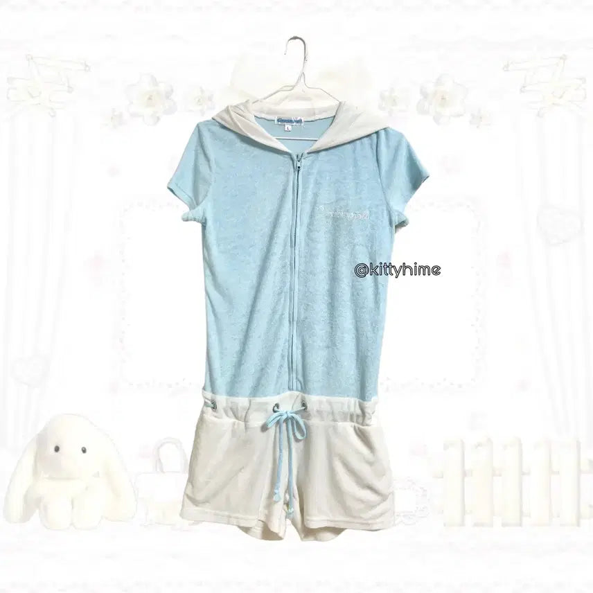[BUNJANG] Cinnamoroll Jumpsuit Pajamas / cinnamoroll 시나모롤 점프슈트 룸웨어 시나모롤잠옷 고전시나모롤
