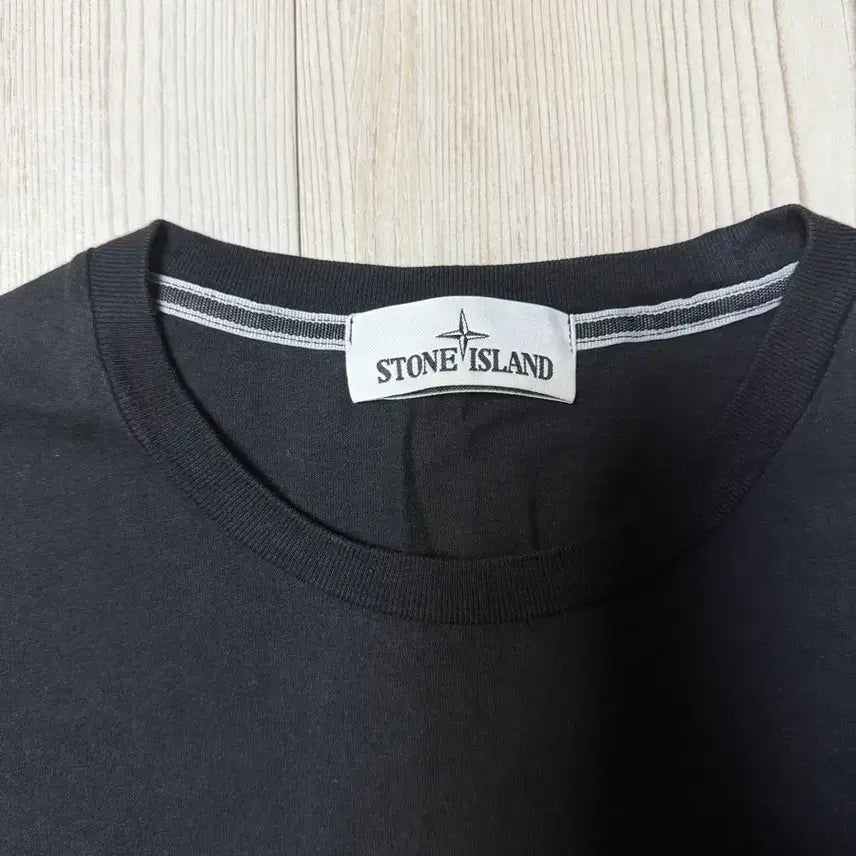 [SOLD OUT] 스톤아일랜드 반팔