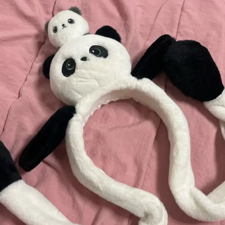 [BUNJANG] Everland Fubao &amp; Aibao Headband / 에버랜드 푸바오아이바오 머리띠팔아요
