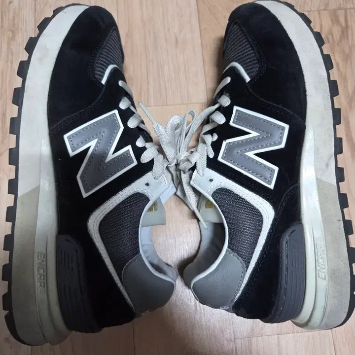 [SOLD OUT] 뉴발 574 255 팝니다
