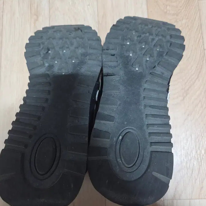 [SOLD OUT] 뉴발 574 255 팝니다