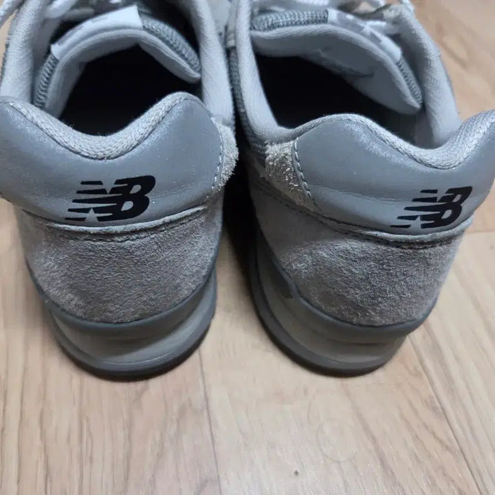 [SOLD OUT] 뉴발 996 255 팝니다