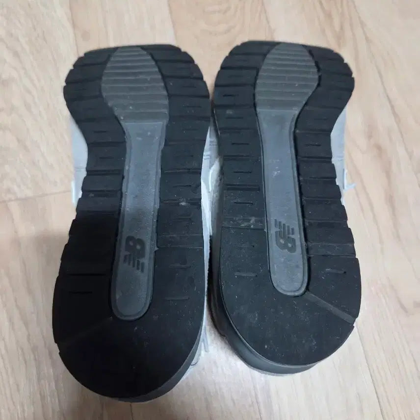 [SOLD OUT] 뉴발 996 255 팝니다