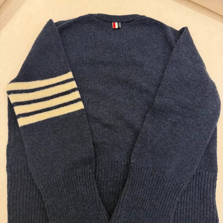 [BUNJANG] Thom Browne Shetland Classic Wool Diagonal Stripe Detail Pullover Knit Navy Size 4 / 톰브라운 니트 4 네이비