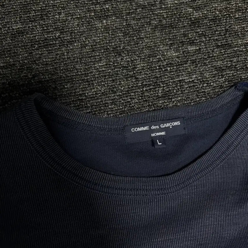 [SOLD OUT] 꼼데가르송 옴므 네이비 긴팔티셔츠 L