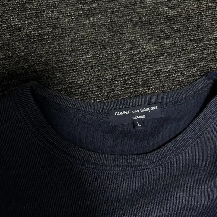 [SOLD OUT] 꼼데가르송 옴므 네이비 긴팔티셔츠 L