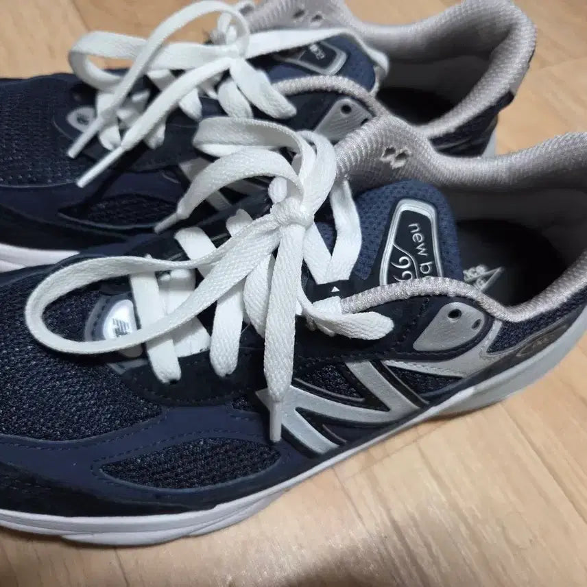 [SOLD OUT] 뉴발 990v6 255 팝니다