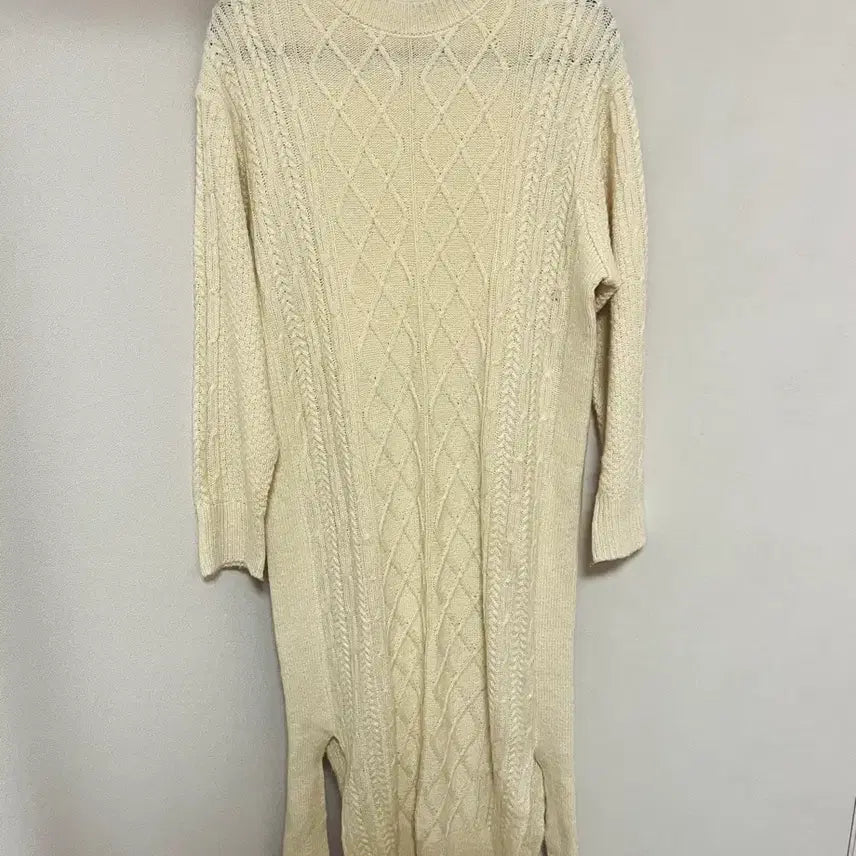 [BUNJANG] Long Round Neck Cable Knit Dress / 무배&amp;택포