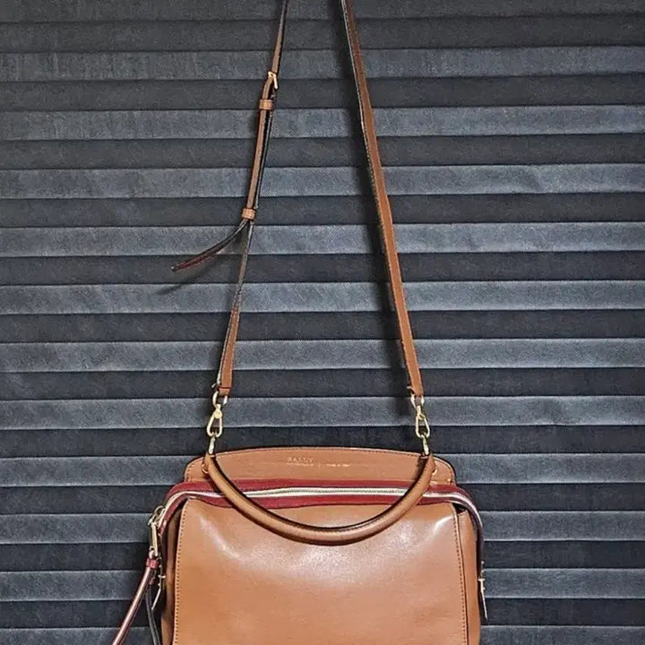 [BUNJANG] Bally Two-Way Bag Tote Shoulder Bag / 발리 투웨이백 토트배 숄더백 정품