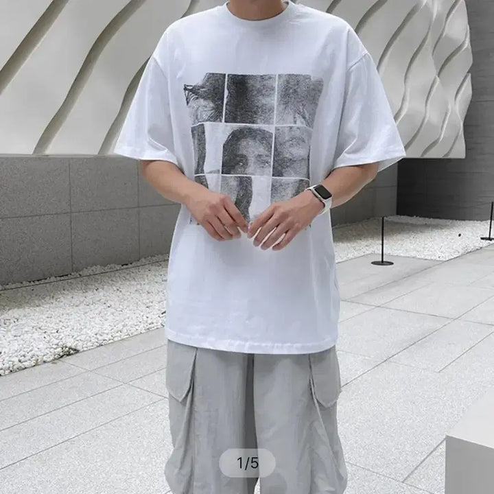 [BUNJANG] Oversized Square Face Printing T-Shirt Unisex / 오버핏 스퀘어 페이스 프린팅 반팔티 남녀공용