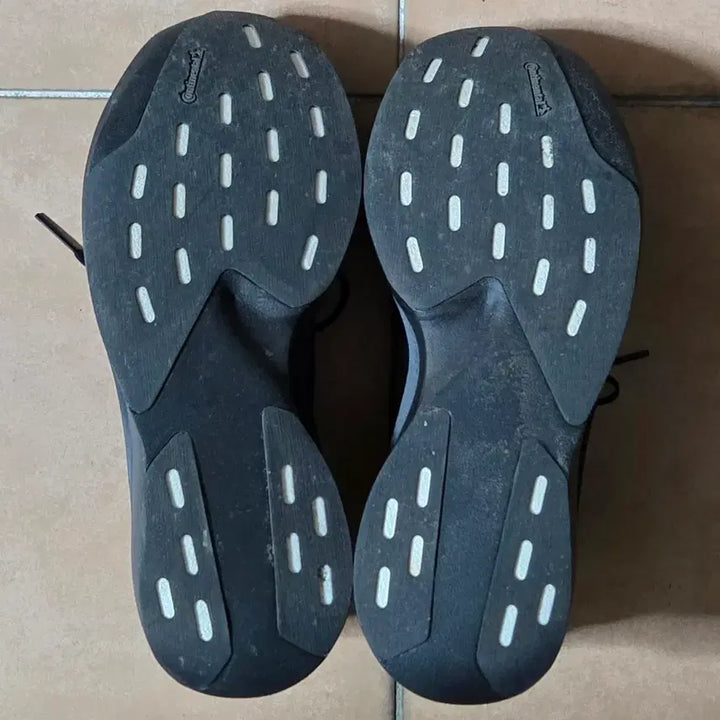 [SOLD OUT] (275) 아디제로 EVO SL 코어 블랙 아이언 메탈릭