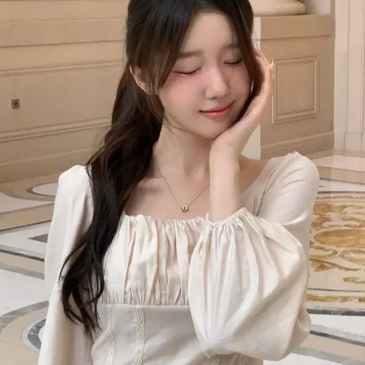 [SOLD OUT] 르브아 벨라 블라우스