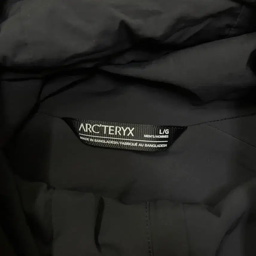[SOLD OUT] 아크테릭스 아톰 SL 블랙 후디