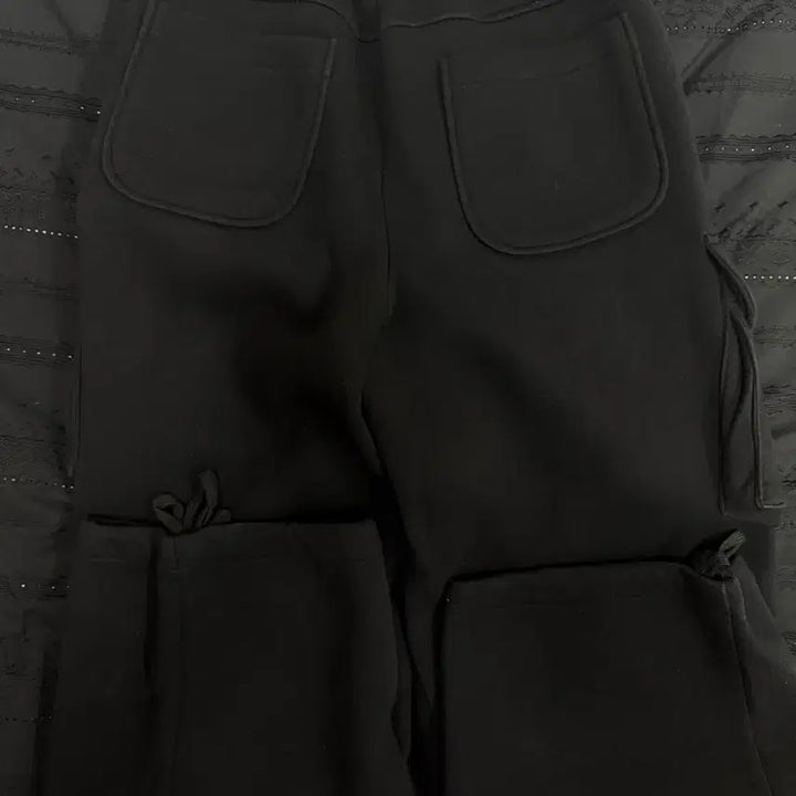 [BUNJANG] MJD Coin Seoul Wide Cargo Sweat Pants - Black / mjd 코인서울 와이드 카고 스웨트 팬츠 블랙