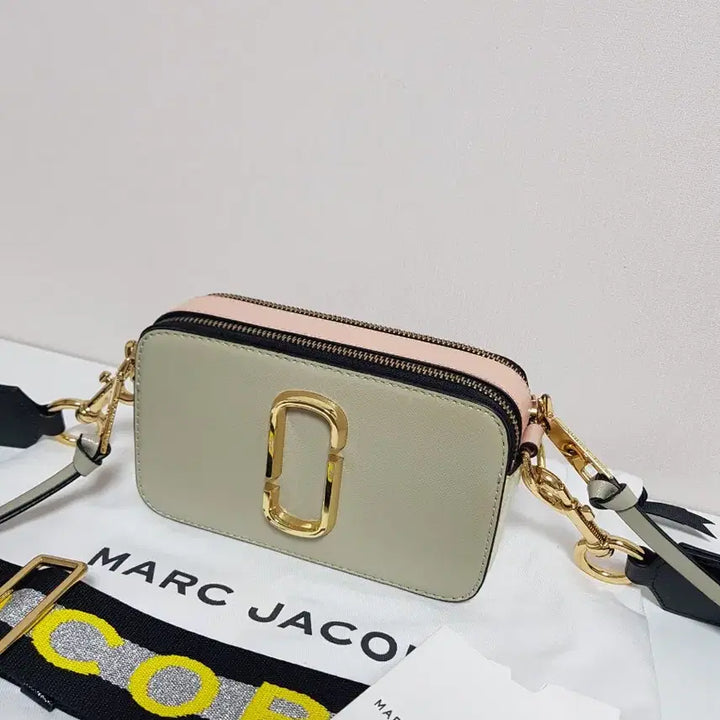 [SOLD OUT] 마크제이콥스 카메라백 ㅡ 정품