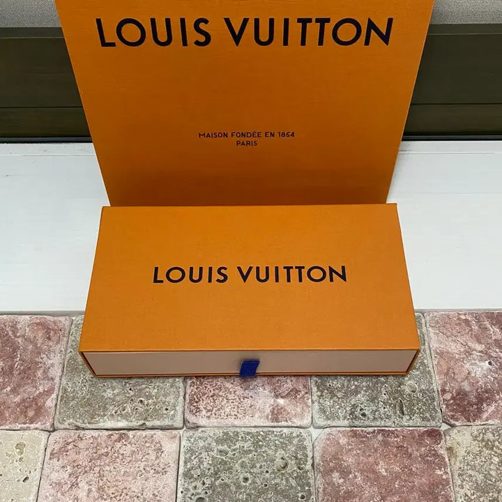 [BUNJANG] Louis Vuitton Gift Box with Ribbon and Shopping Bag / 루이비통 장지갑박스(24.5x13.5x4.5)+리본+쇼핑백