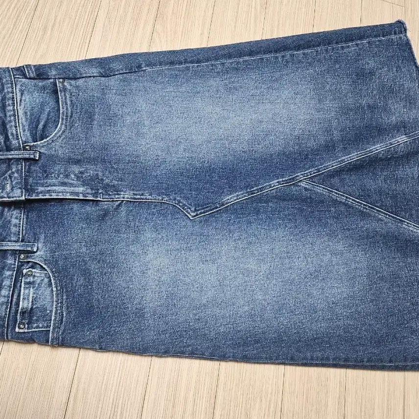 [BUNJANG] Hazzys Denim Midi Skirt / 헤지스 데님 스커트