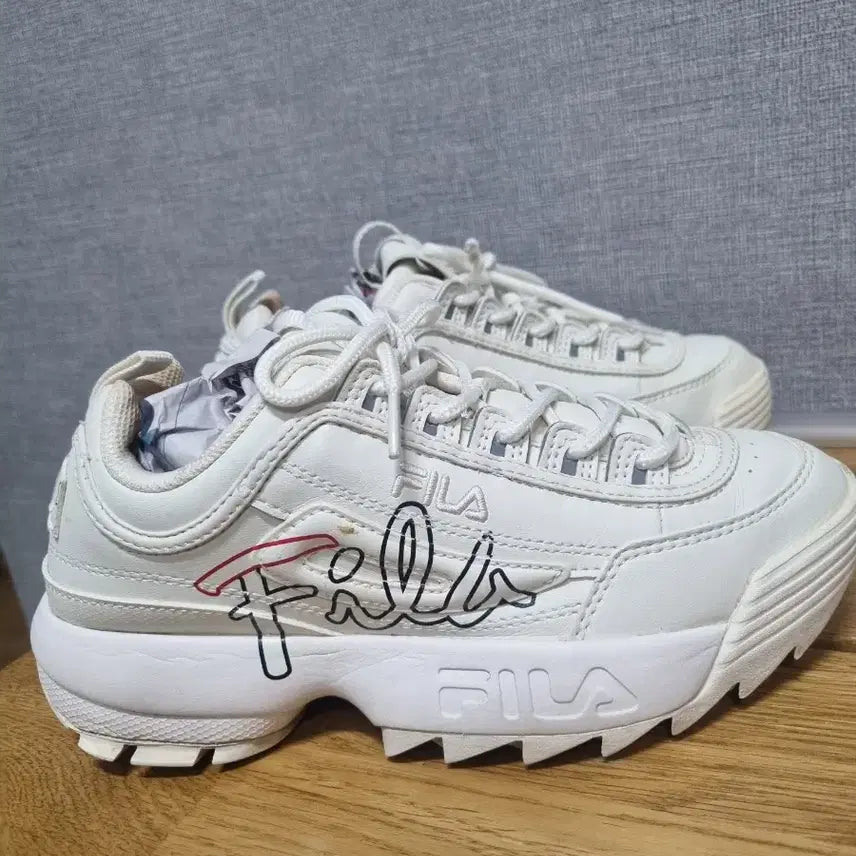 [BUNJANG] Fila Disruptor White Sneakers 235 / 휠라 디스럽터굽흰색 스니커즈 235