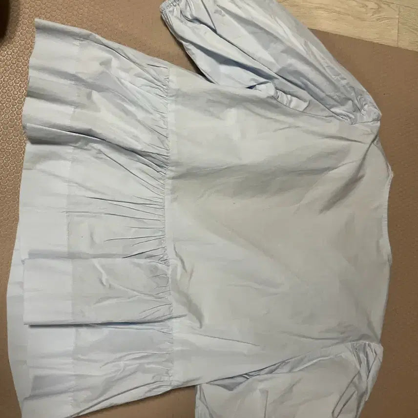 [BUNJANG] GANNI Ribbon Blouse Sky Blue 36 / 가니 GANNI 정품 리본 블라우스 하늘색 36