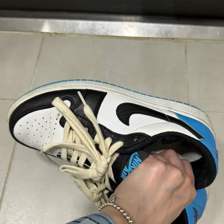[BUNJANG] Air Jordan 1 Retro Low OG Black Dark Powder Blue / 조던1 레트로 로우 OG 블랙 앤 다크 파우더 블루
