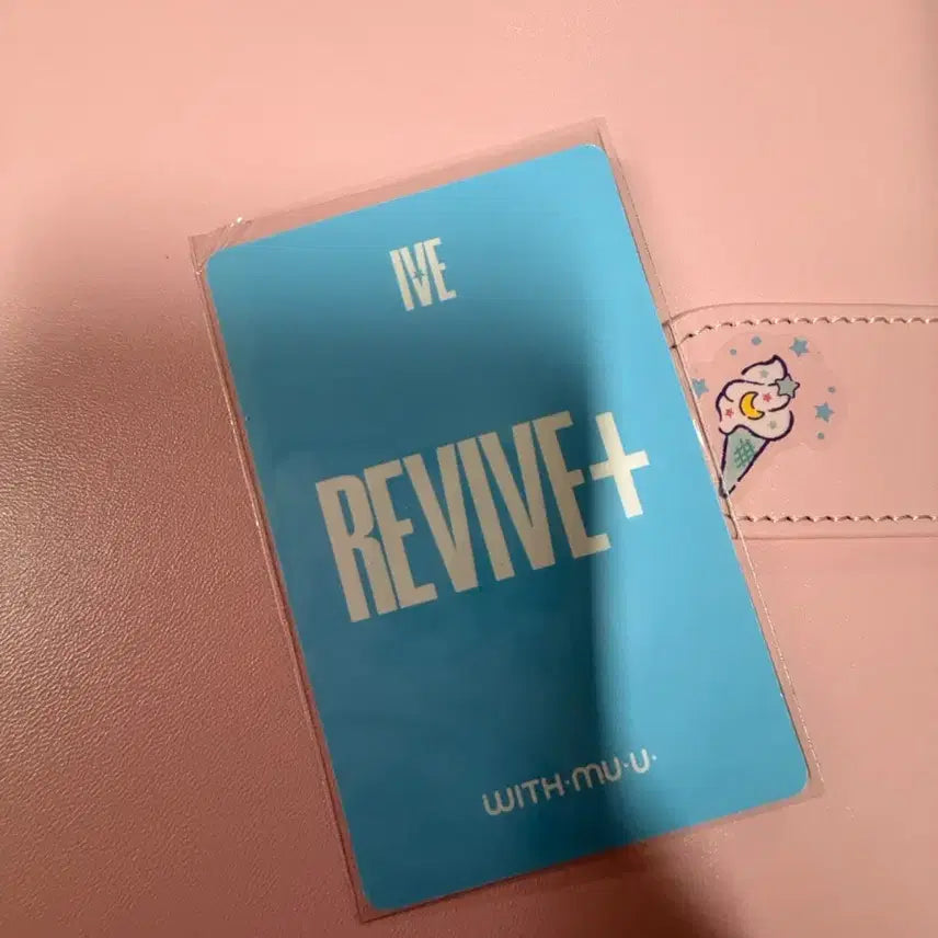 [SOLD OUT] 아이브 리즈 팬콘 럭드 포카