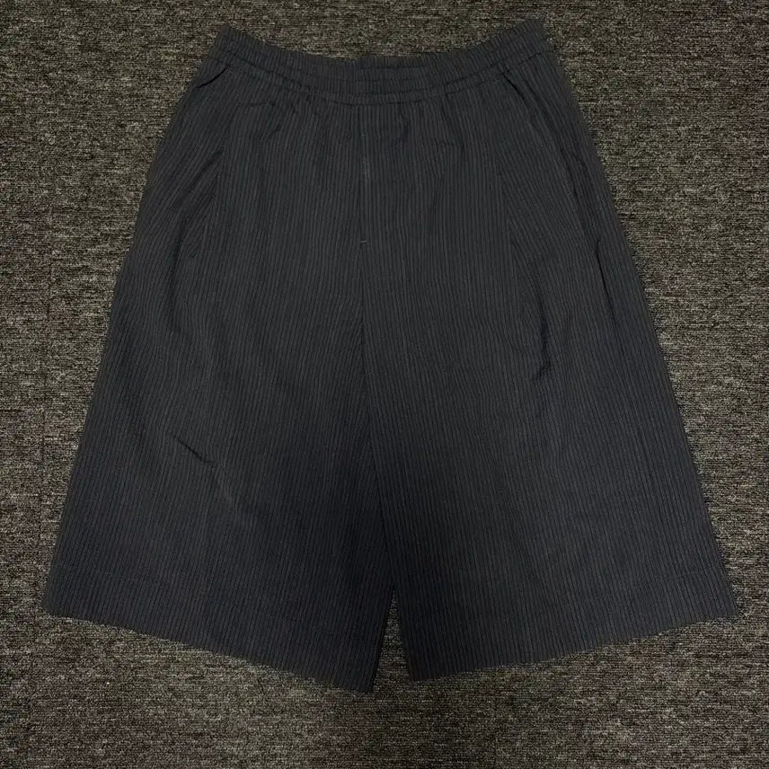 [BUNJANG] Customellow Bermuda Shorts M / 커스텀멜로우 버뮤다팬츠 M