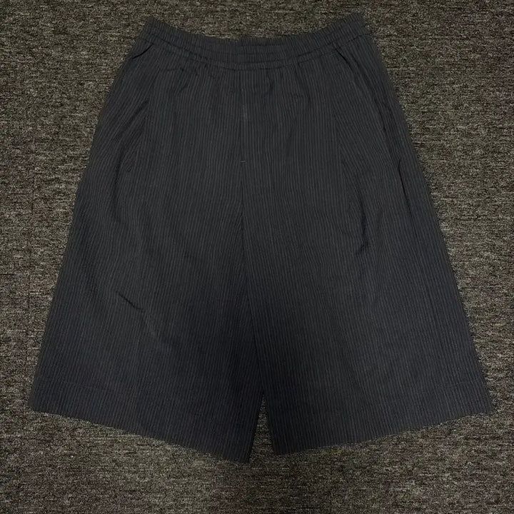 [BUNJANG] Customellow Bermuda Shorts M / 커스텀멜로우 버뮤다팬츠 M