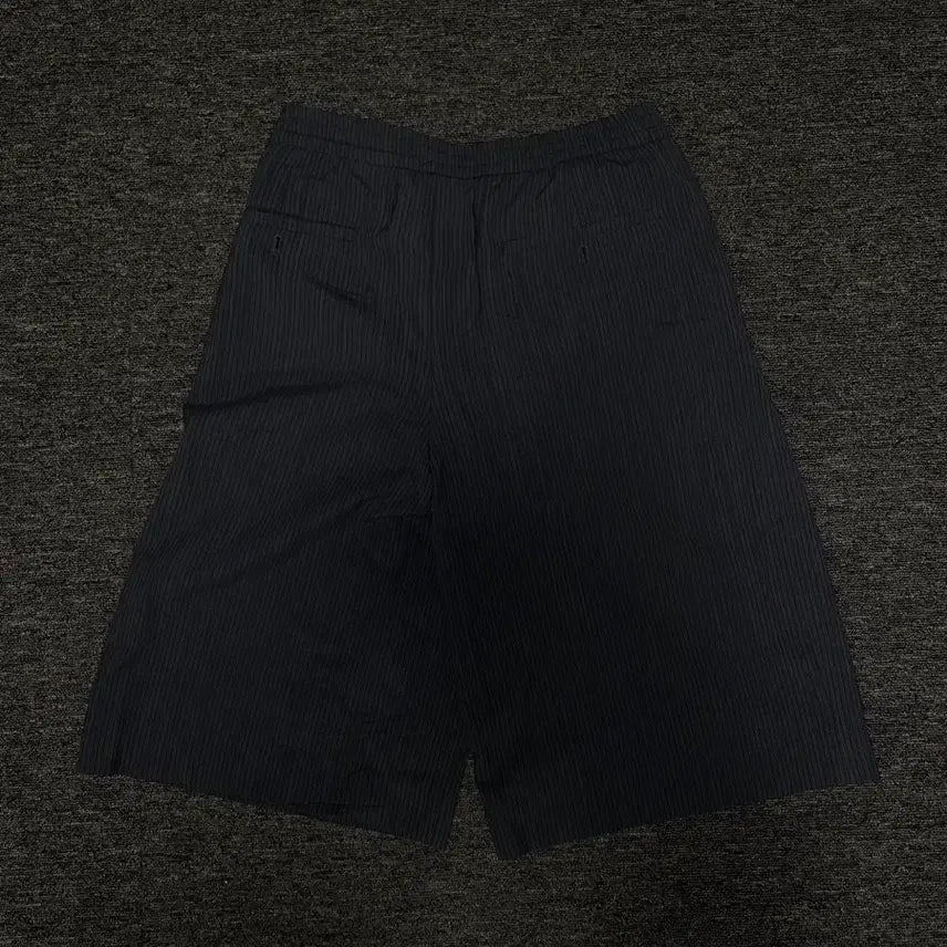 [BUNJANG] Customellow Bermuda Shorts M / 커스텀멜로우 버뮤다팬츠 M