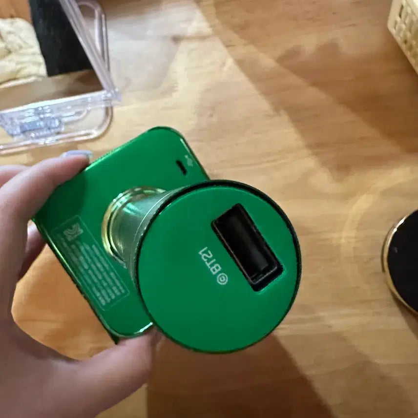[BUNJANG] BT21 Tata Bluetooth Microphone / BT21 블루투스 마이크