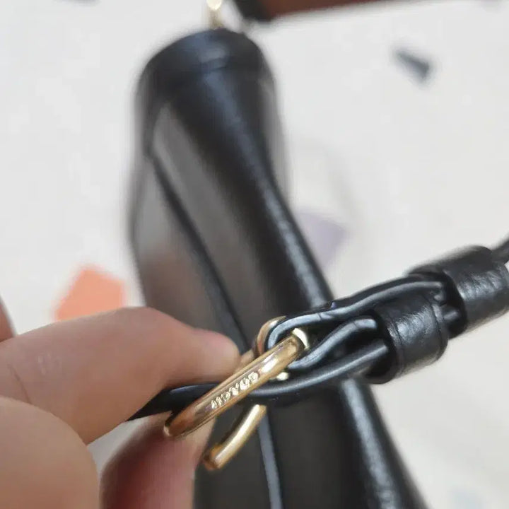[BUNJANG] Coach Horse and Carriage Saddle Bag Black / 코치 홀스 앤 캐리지 새들백 블랙