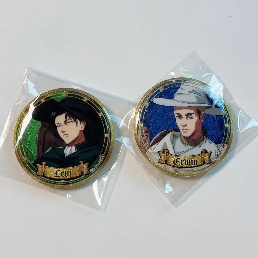 [BUNJANG] Attack on Titan Levi &amp; Erwin Smith Magician Can Badge Bundle Set / 일괄 진격의거인 리바이 엘빈 마술사 캔뱃지