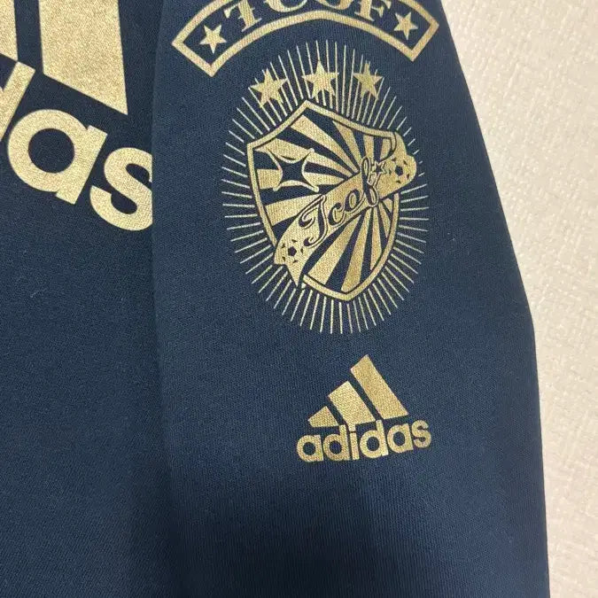 [BUNJANG] Adidas Gold Logo Lightweight Sweatshirt / 아디다스 얇은 맨투맨 55까지