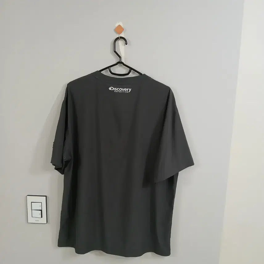[SOLD OUT] 디스커버리 익스페디션 우븐반팔티 정품 100